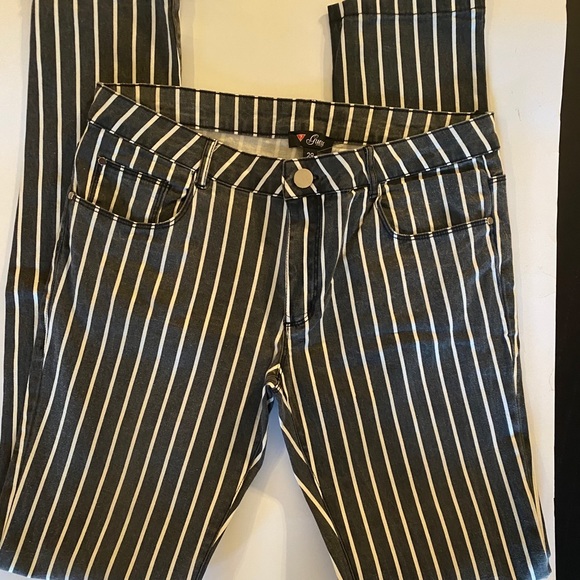 Guess Denim - Guess jeans dark gray and white striped size 29